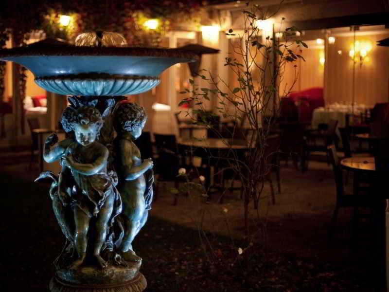 Hotel Restaurant Napoleon Fontainebleau Exterior foto